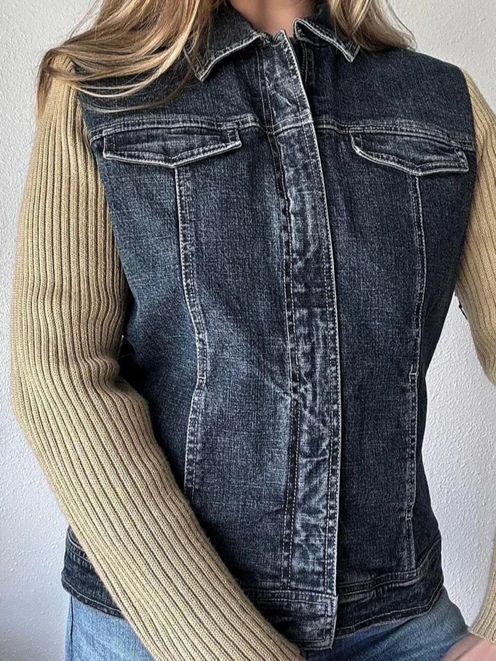 Navy denim with cream knit sleeves zip up vintage jacket